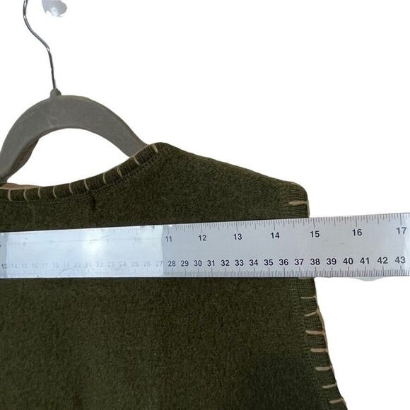 Wool Sweater Vest Fall Leaves Women Vintage Size Medium Has Hole Green Autumn - Picture 8 of 16